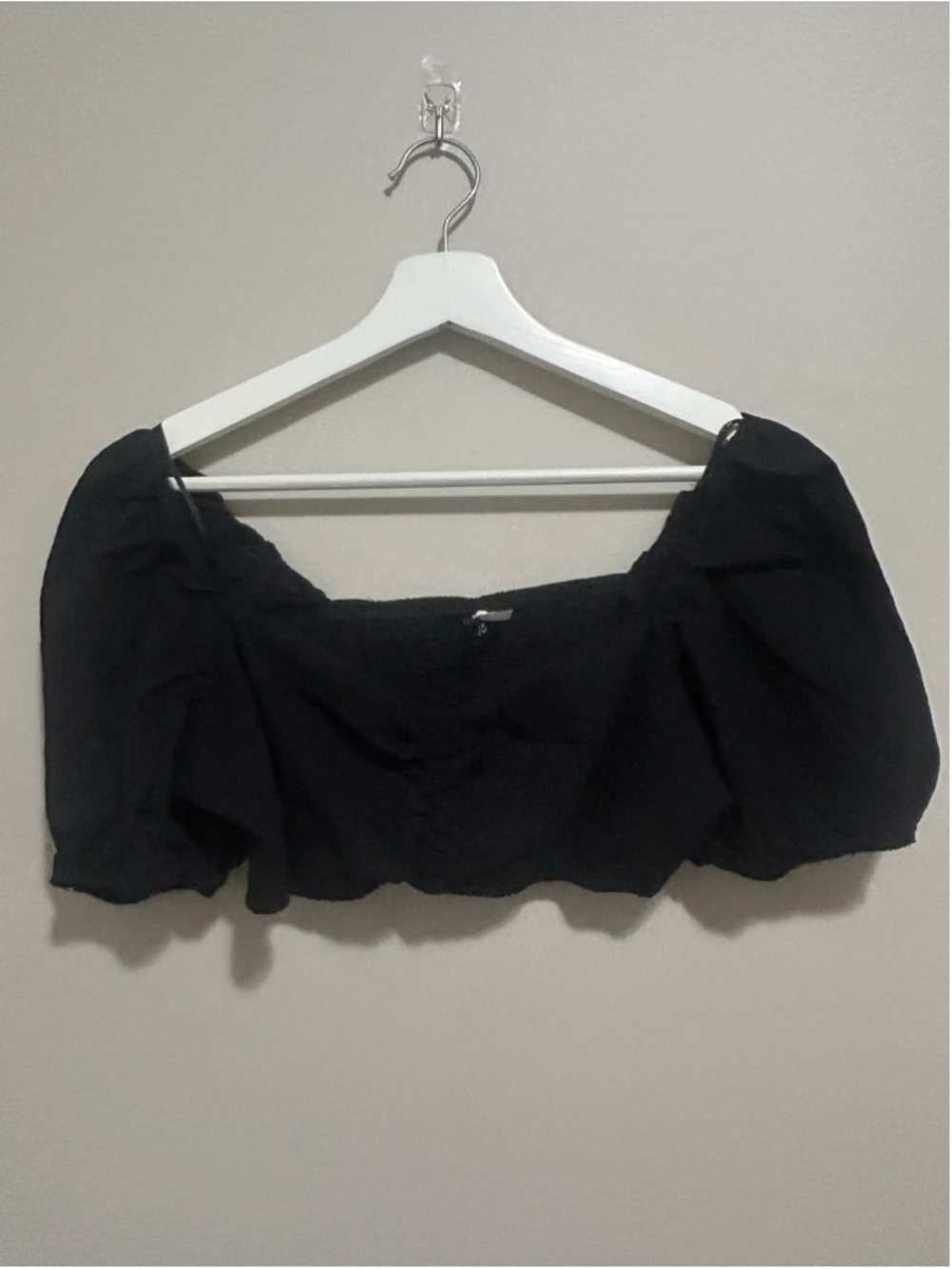 🔥 Women's H&M Black Puff Sleeve Crop Top Size M